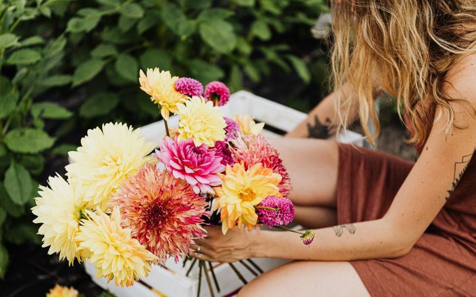 Transporting and Preserving Your Fresh Arrangements